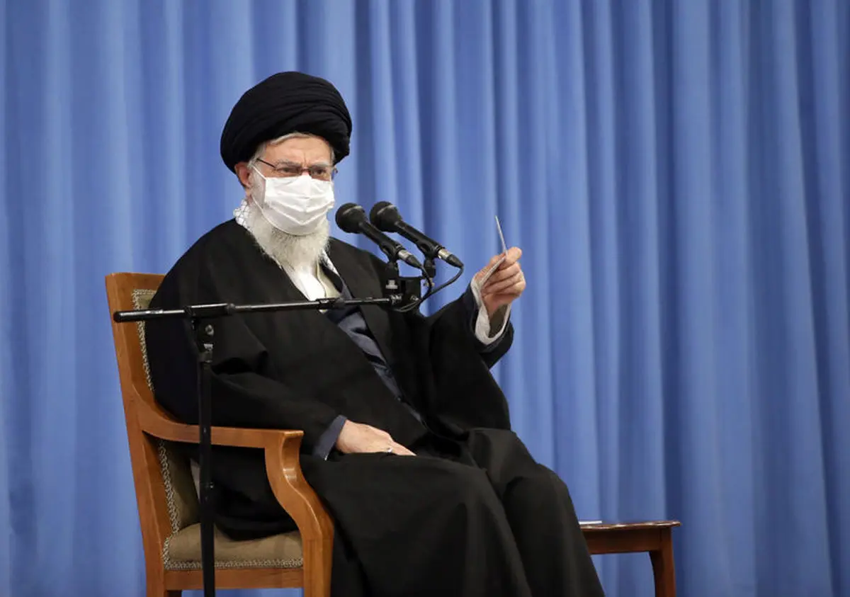 قاتل و آمر قتل شهید سلیمانی باید انتقامشان را پس دهند