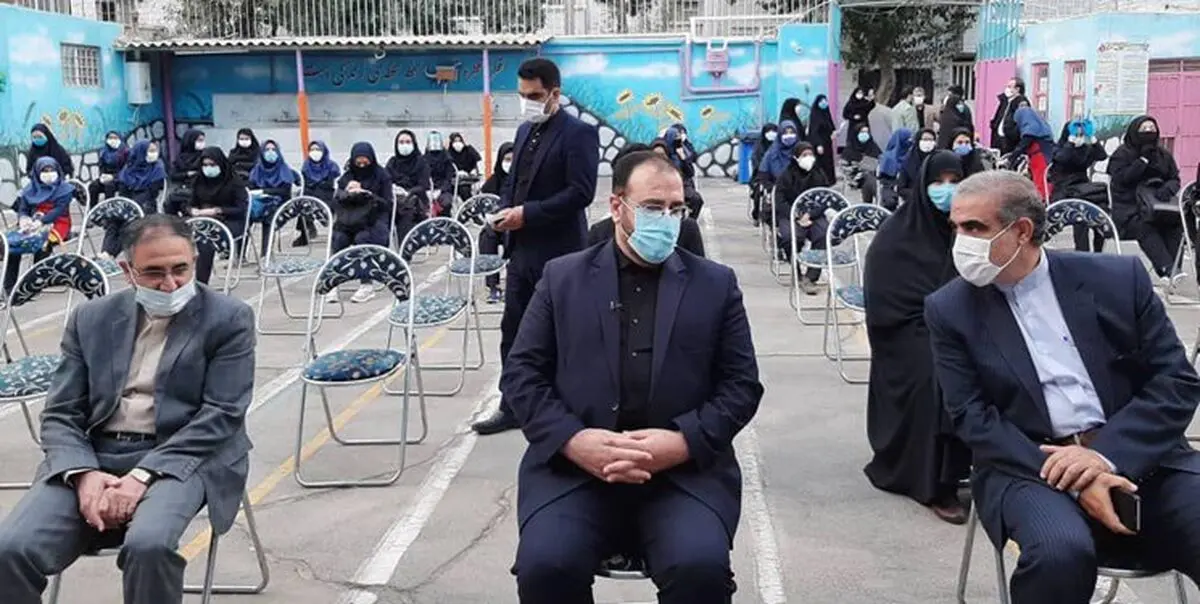 سنگ بنای توسعه و ترقی کشور از مدارس شروع می‌شود