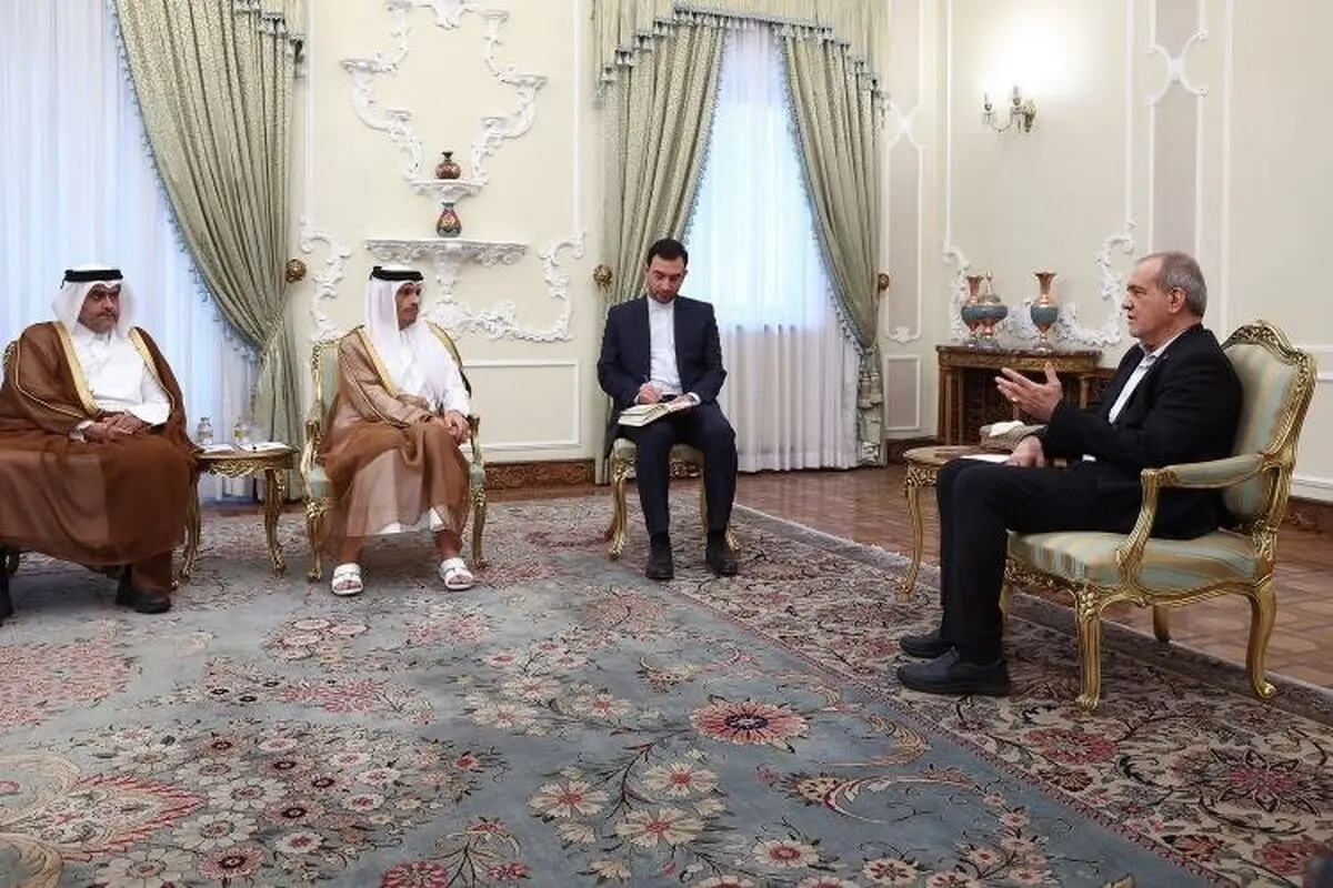 پزشکیان در دیدار با وزیر خارجه قطر: ایران چیزی فراتر از حقوق قانونی خود مطالبه نمی‌کند