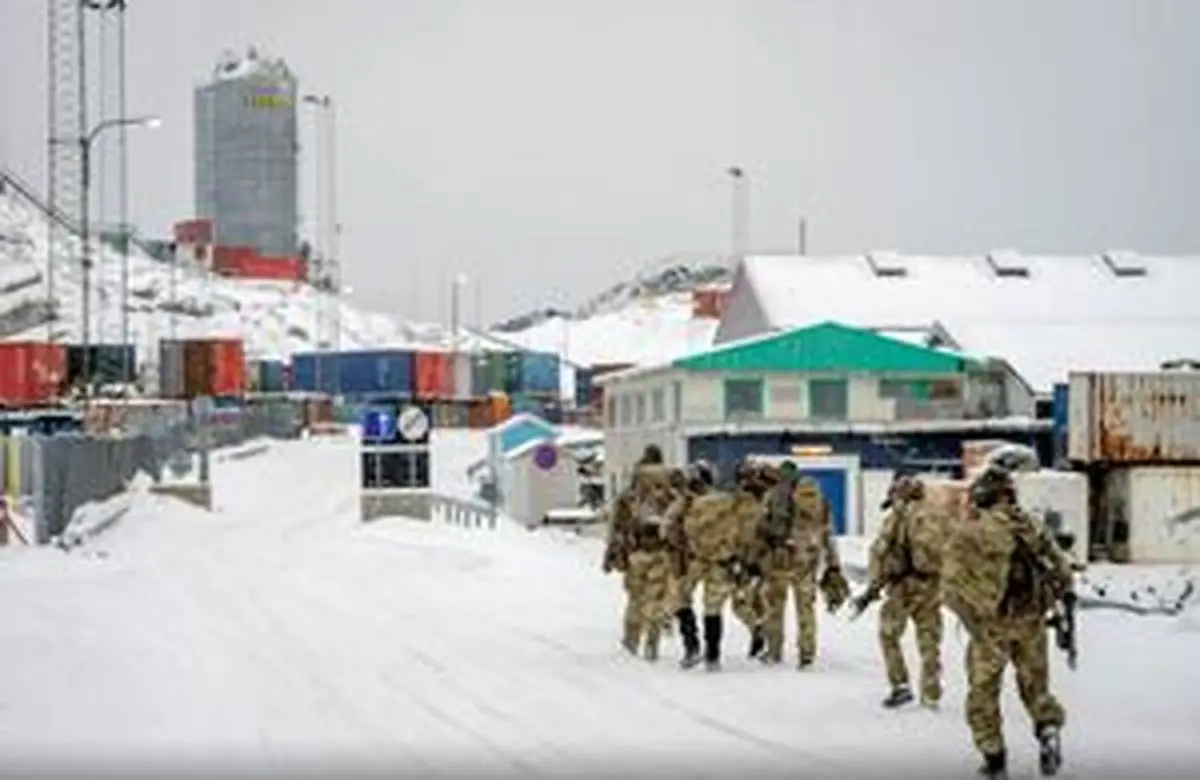 دستور آماده‌باش برای مقابله با حمله احتمالی آمریکا +عکس
 
