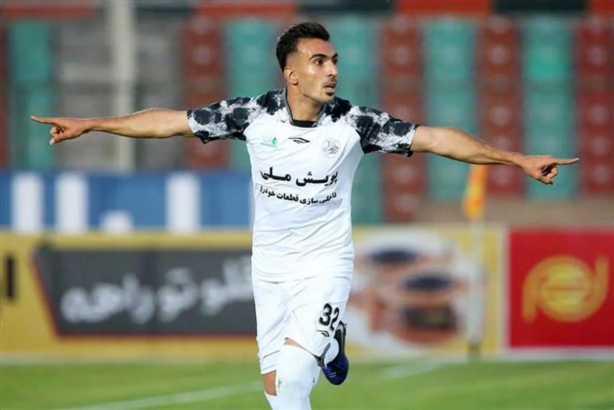 گربه سیاه پرسپولیس گل کاشت