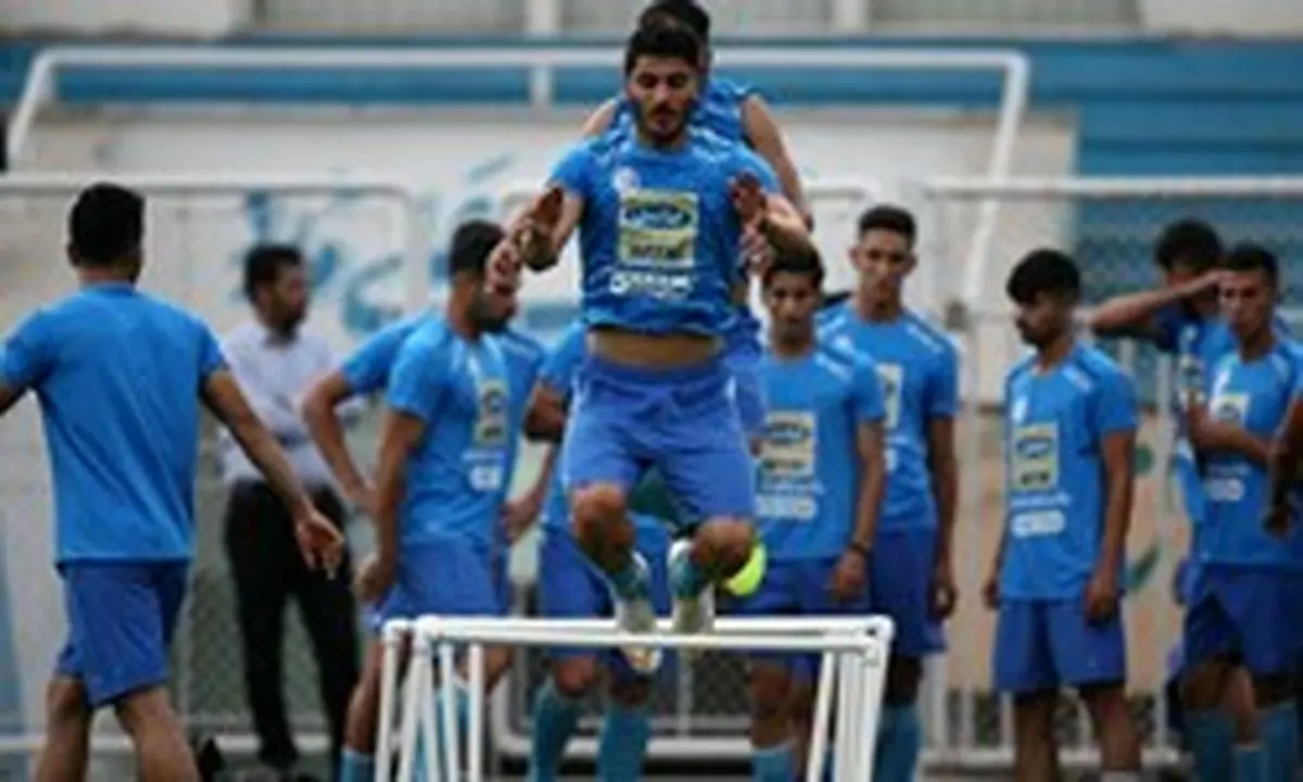 بررسی دلایل ناکامی استقلال در این فصل
