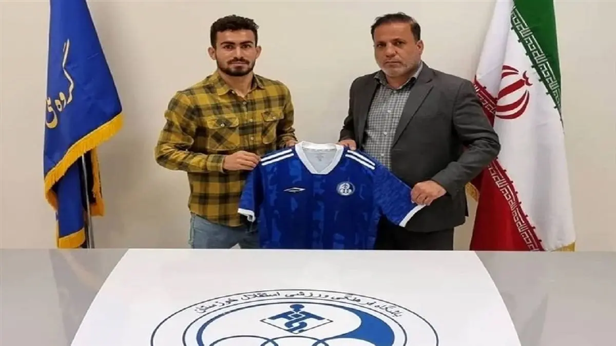 پیوستن هافبک فولاد خوزستان به استقلال
