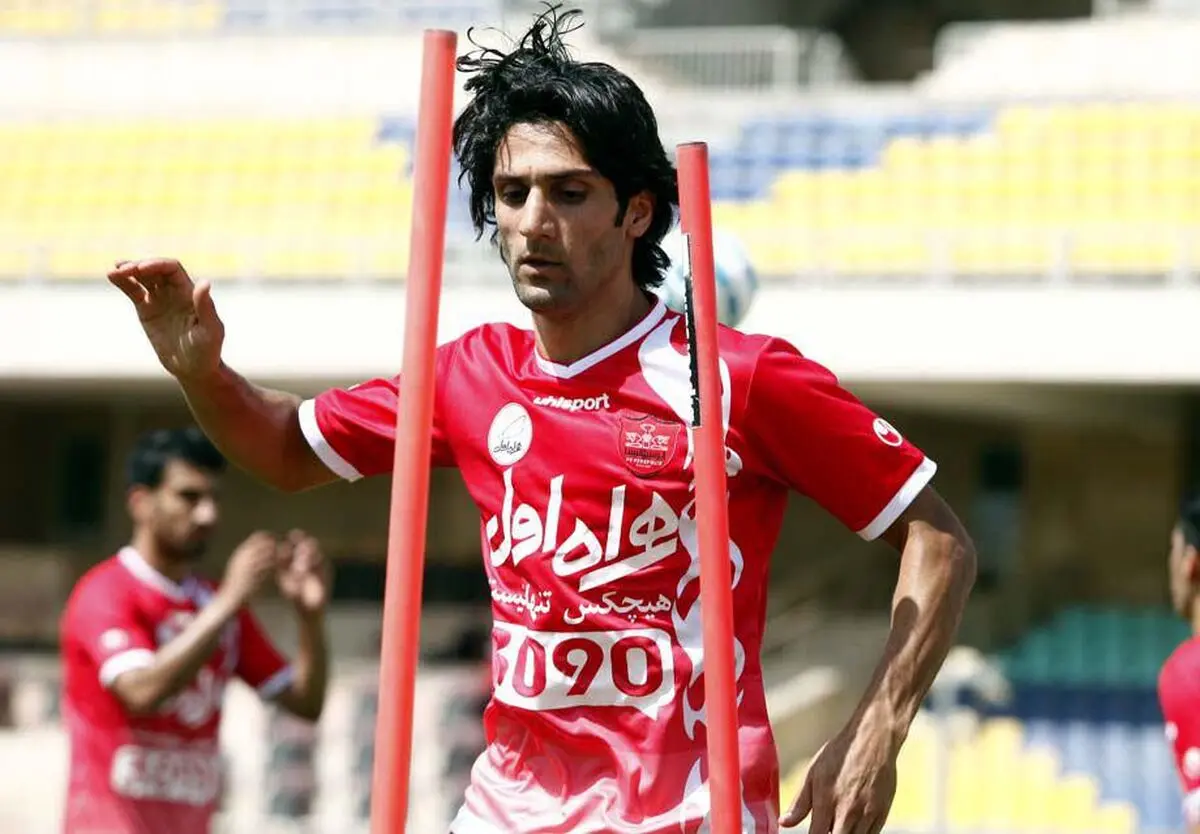 نه پرسپولیسی ام،نه استقلالی