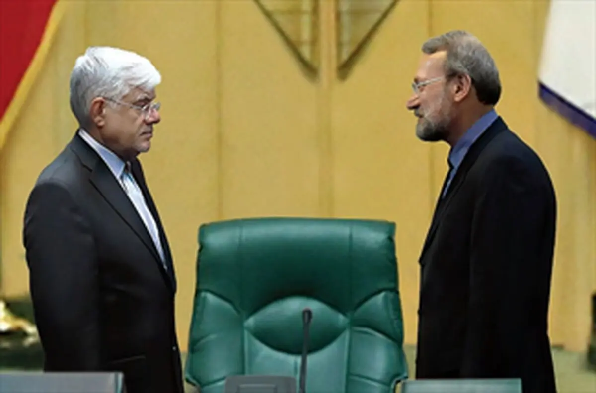 روزنامه زنجیره ای برای لاریجانی خط و نشان کشید!