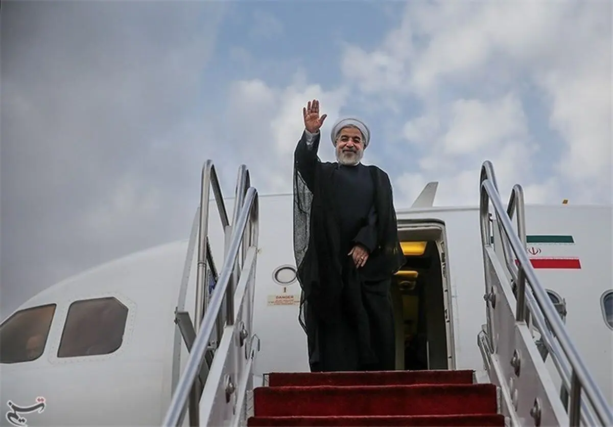روحانی وارد مشهد مقدس شد