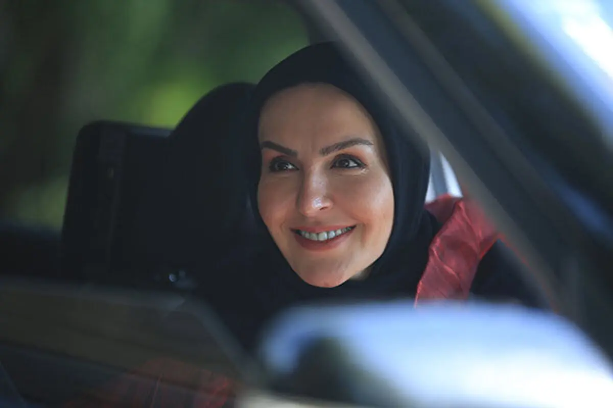 مانتوی خاص و مدل جدید آزیتا ترکاشوند /عکس