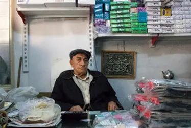 شاغلان بالای ۸۰ سال عاشق حرفه و کار خود هستند!