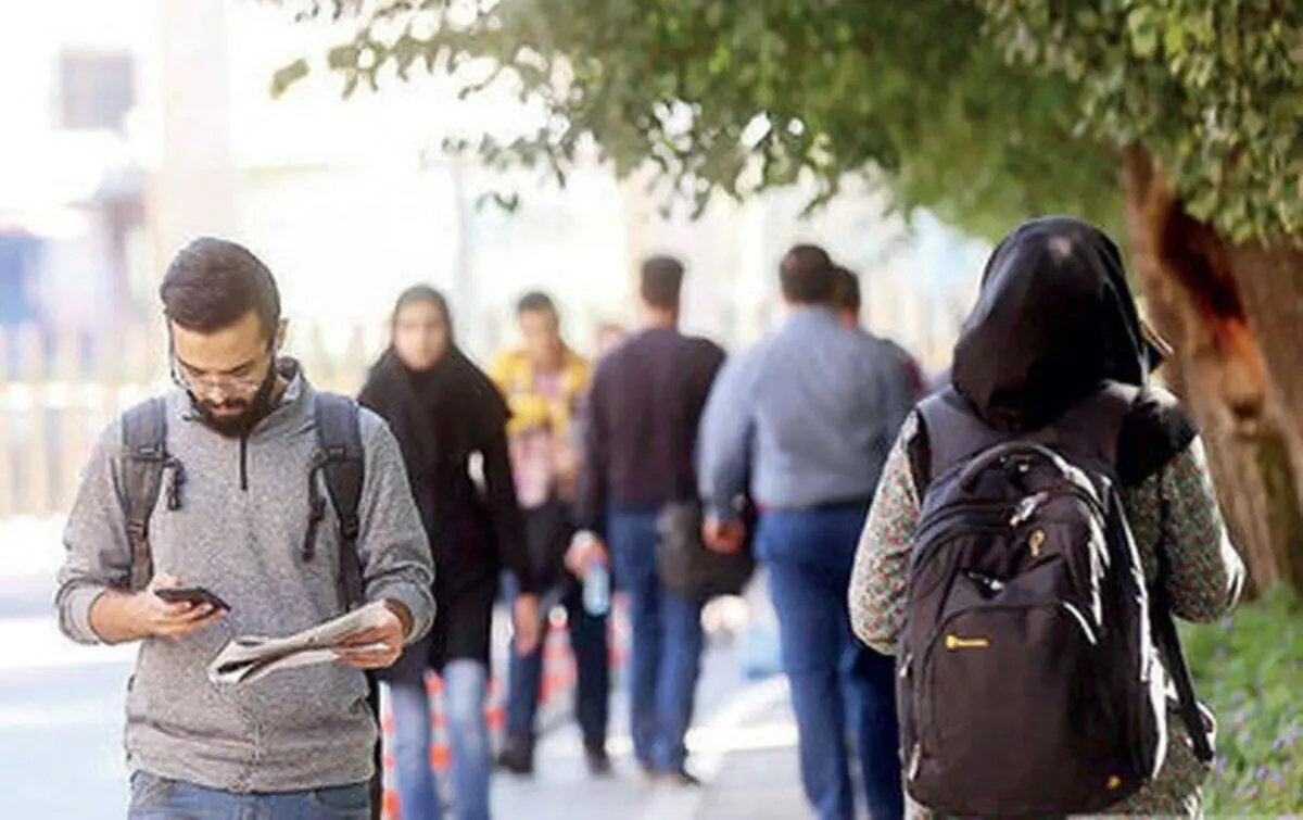 ایران ۱۲ میلیون دختر و پسر مجرد دارد | میانگین سنی ایرانیان تا ۳۰ سال آینده به ۴۸ می‌رسد
