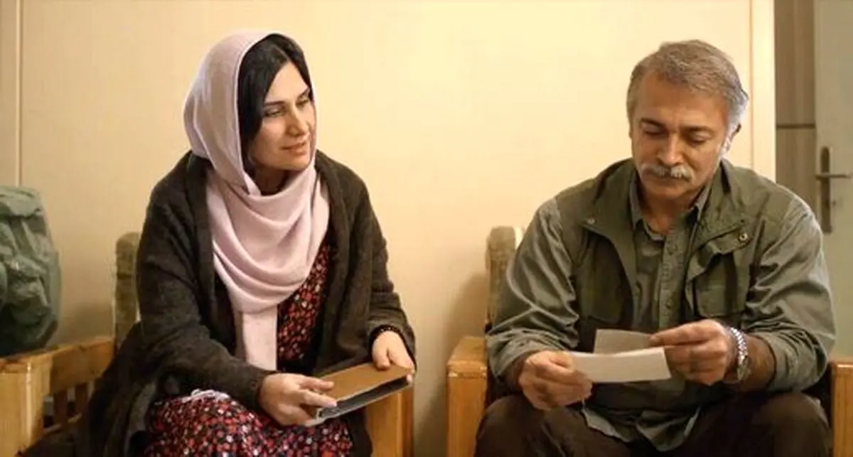 چهره آشفته آقای بایگر روی پوستر «ما که هستیم؟»/ عکس