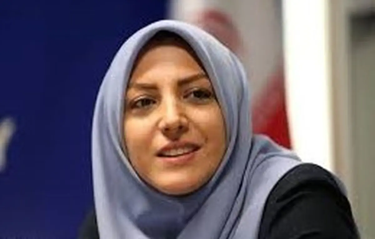 
تقاضای عجیب خانم مجری از مشاور رئیس جمهور/ عکس
