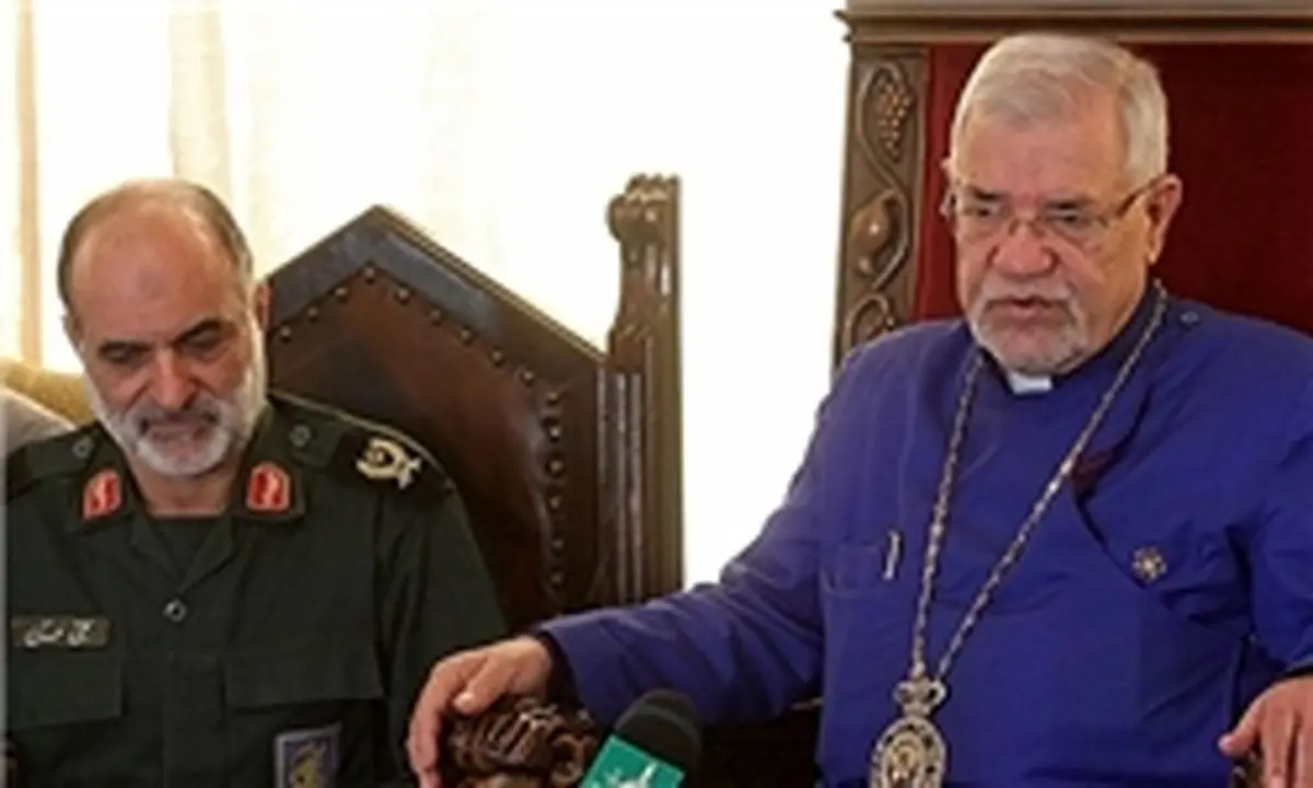 در شب سال نو برای سلامتی رهبر انقلاب دعا کردم