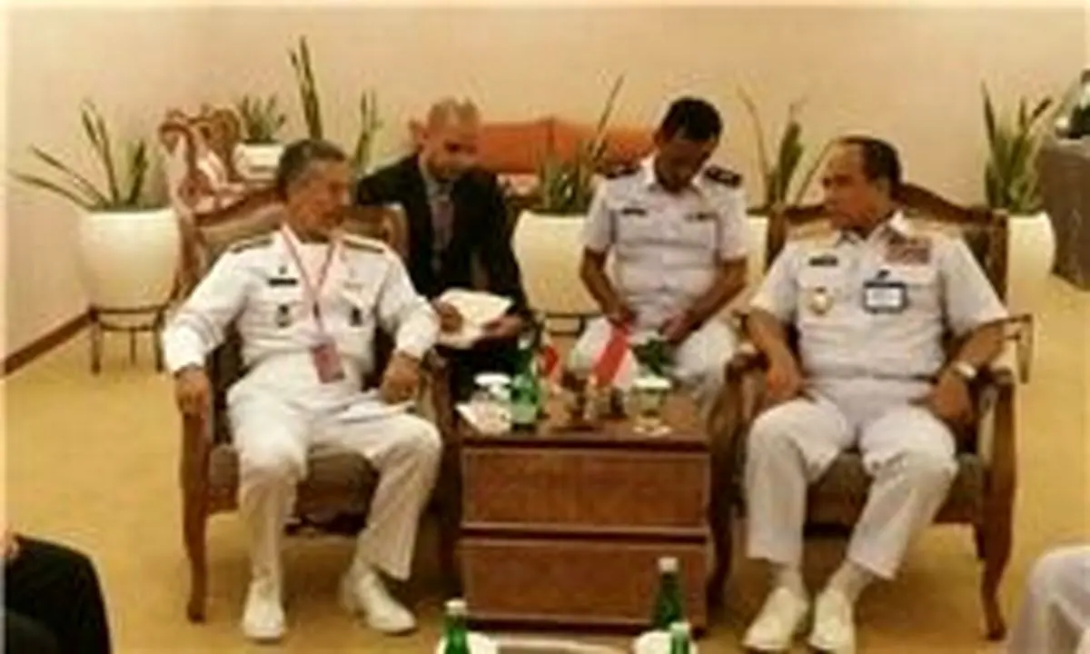 دیدار دریادار سیاری با فرمانده نیروی دریایی اندونزی