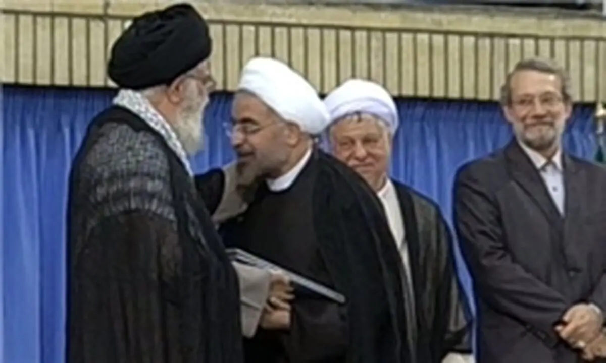 مراسم تنفیذ حکم ریاست جمهوری/امام خامنه‌ای حجت‌الاسلام روحانی را به ریاست‌جمهوری منصوب کردند