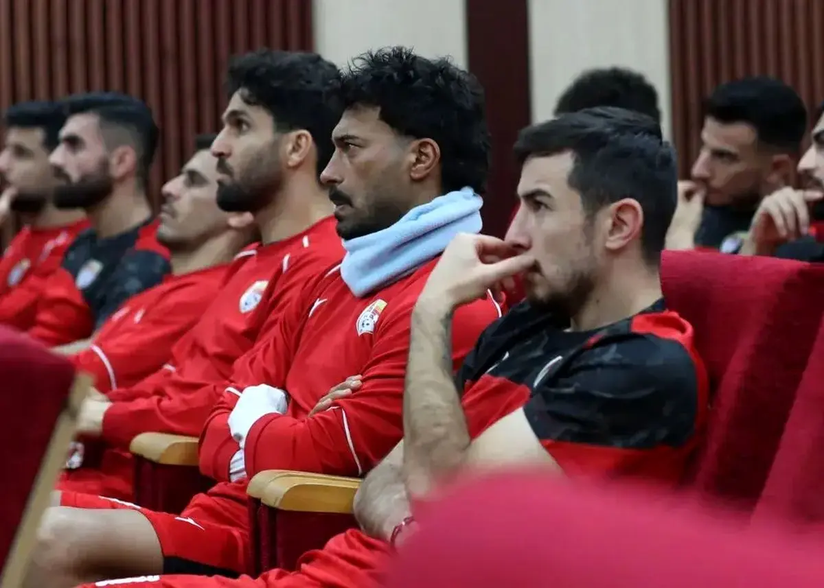 فولاد زیر فشار نقل‌وانتقالات؛ ستاره‌ها یکی‌یکی جدا می‌شوند