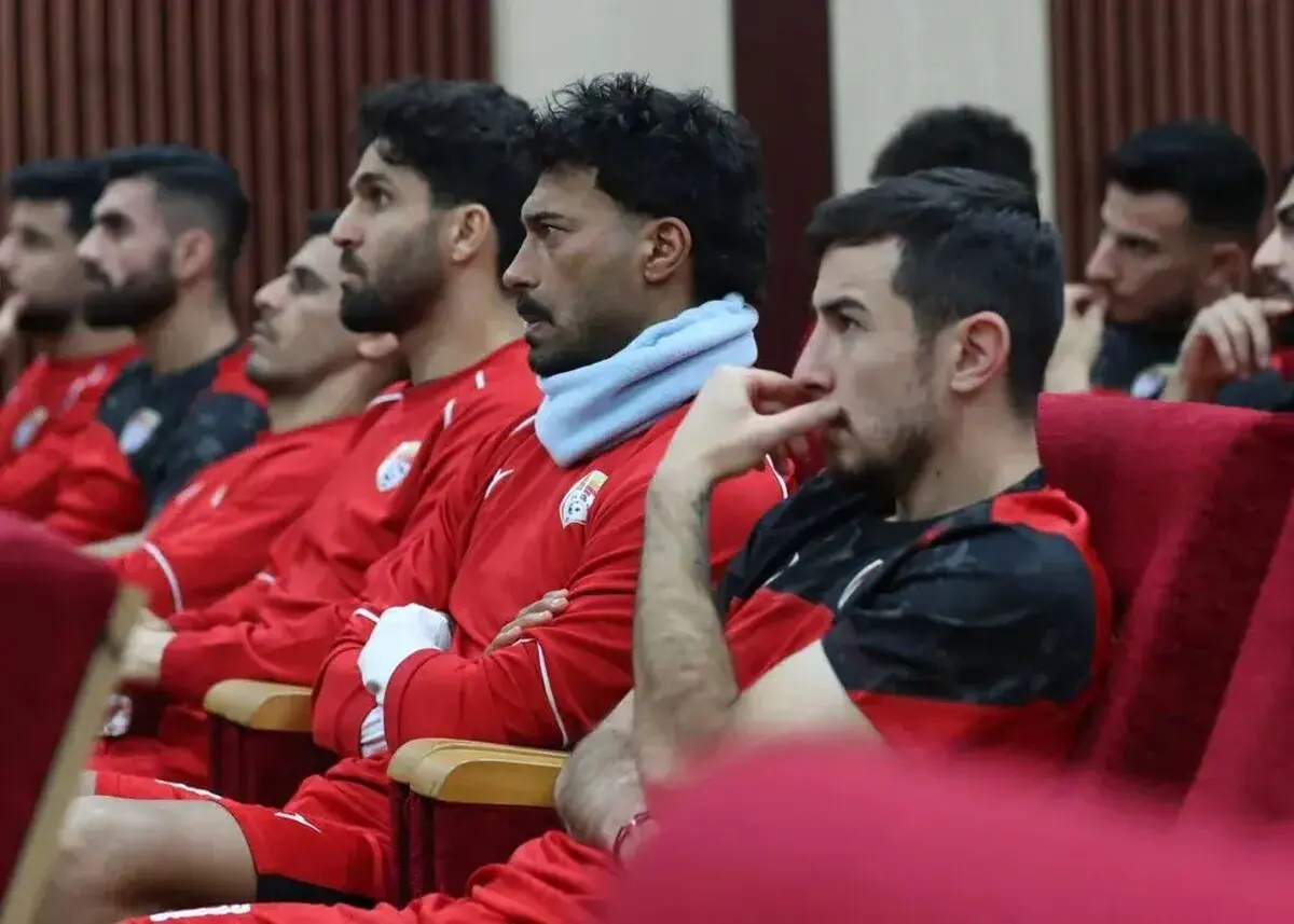 فولاد زیر فشار نقل‌وانتقالات؛ ستاره‌ها یکی‌یکی جدا می‌شوند