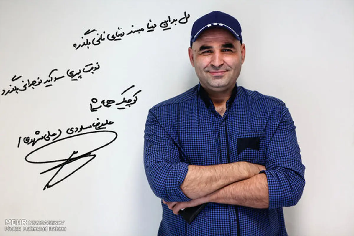 گفتگو با پدیده خندوانه