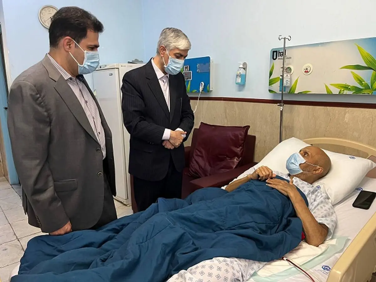 عیادت وزیر ورزش و جوانان از علی چینی