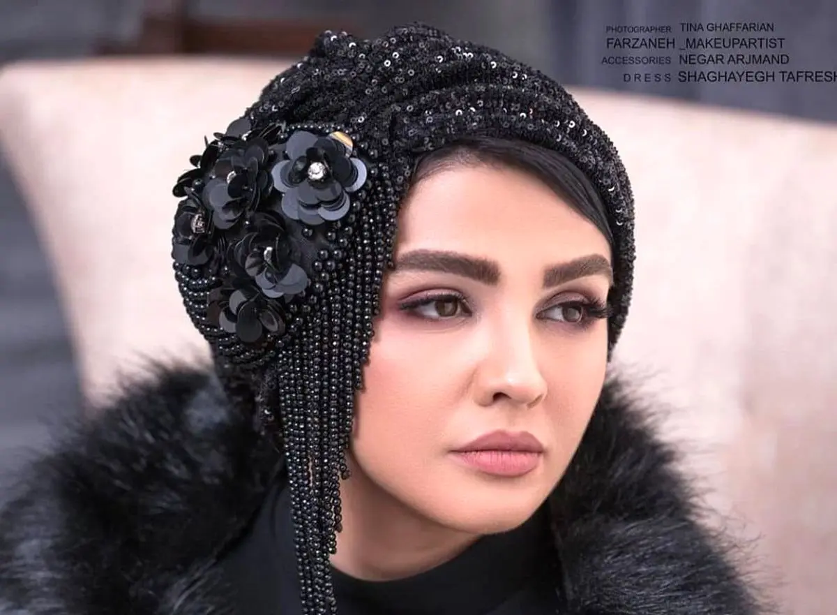 خانم بازیگر جوان روی تخت بیمارستان/ عکس