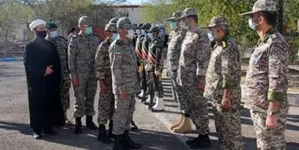 فرمانده کل ارتش از گروه پدافند هوایی چابهار بازدید کرد