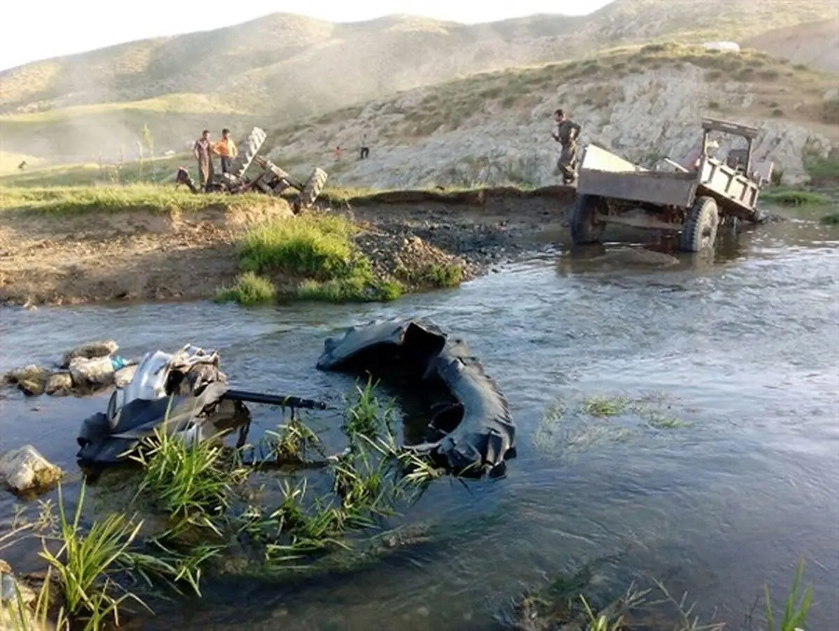 کشته و زخمی شدن سه نفر بر اثر انفجار مین در سردشت +تصاویر