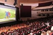 اعتراض آقای کارگردان به پخش فوتبال در سینماها