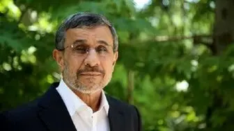 تصاویر جدید محمود احمدی نژاد در حرم امام (ره)