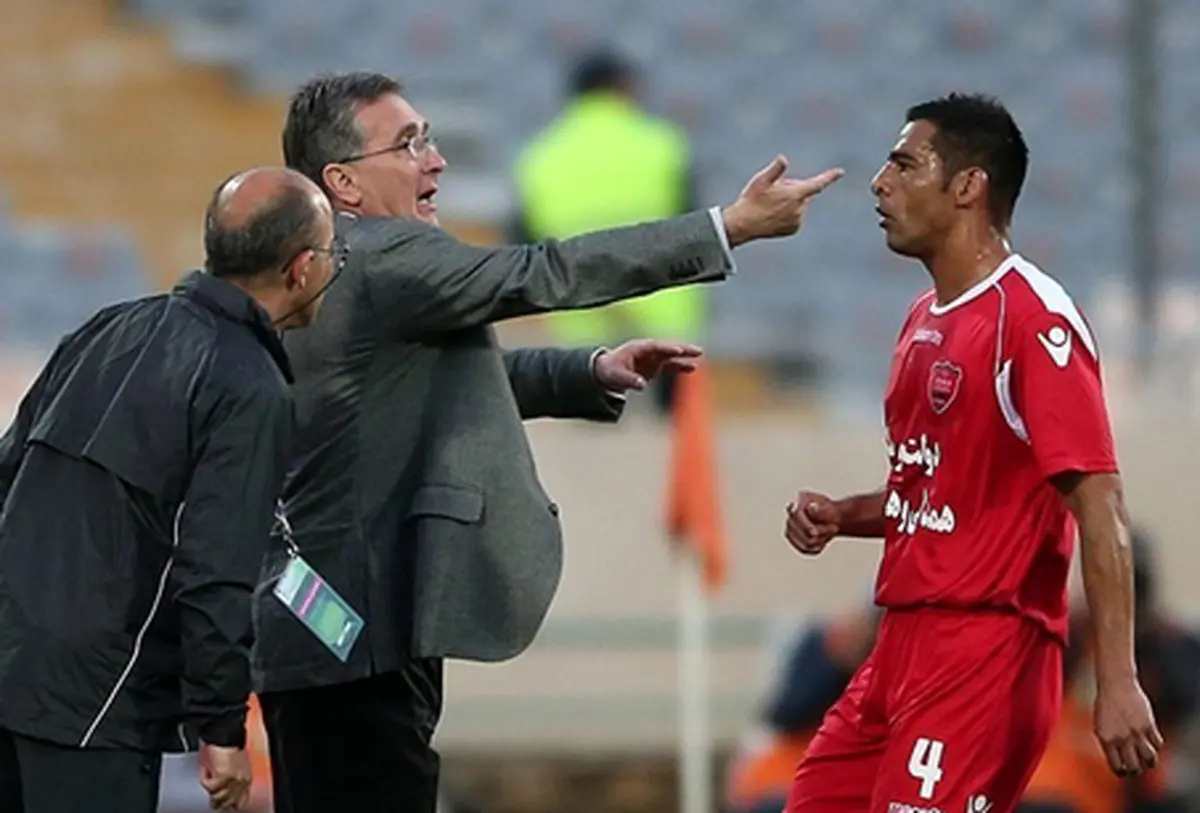 گلر پرسپولیس به جای اومانیا می آید