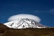 تصویری دیدنی از قله زیبای دماوند