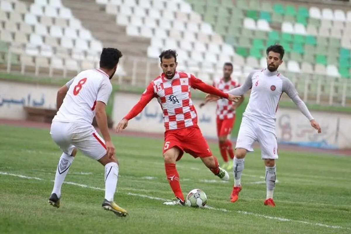 فشردگی در صدر جدول بعد از توقف سرخ پوشان