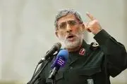 تصویری متفاوت از سردار قاآنی در حرم مطهر حضرت زینب(س)