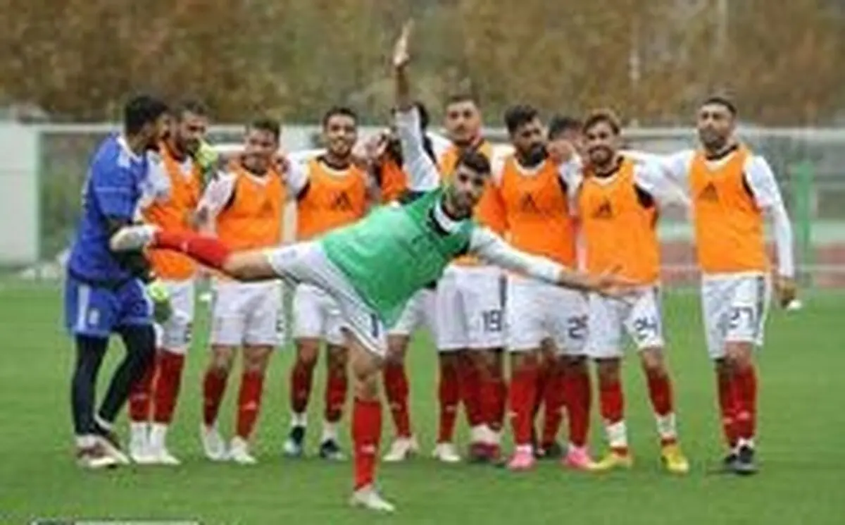 شوخی جالب طارمی و روزبه چشمی در تمرین تیم ملی