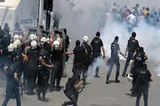 سرکوب کردن تظاهرات کنندگان در ترکیه با گاز اشک آور