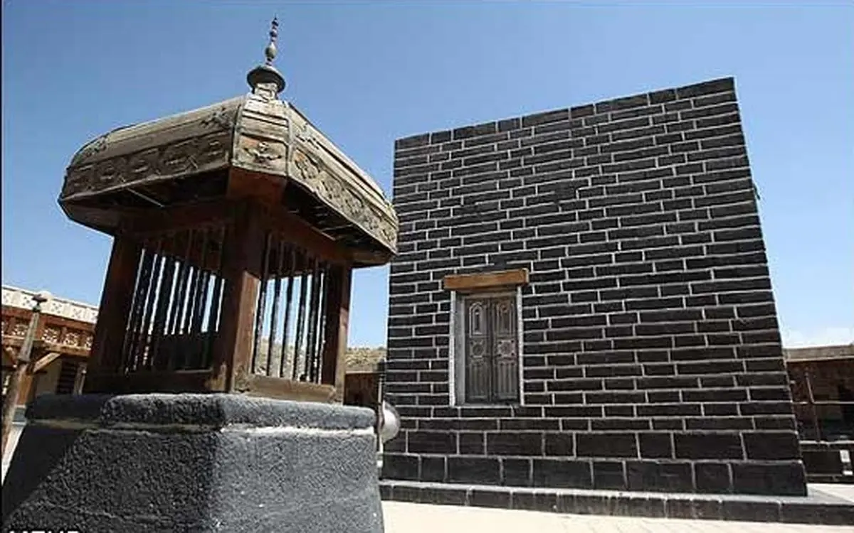 دکورهای مختارنامه در حال تخریب