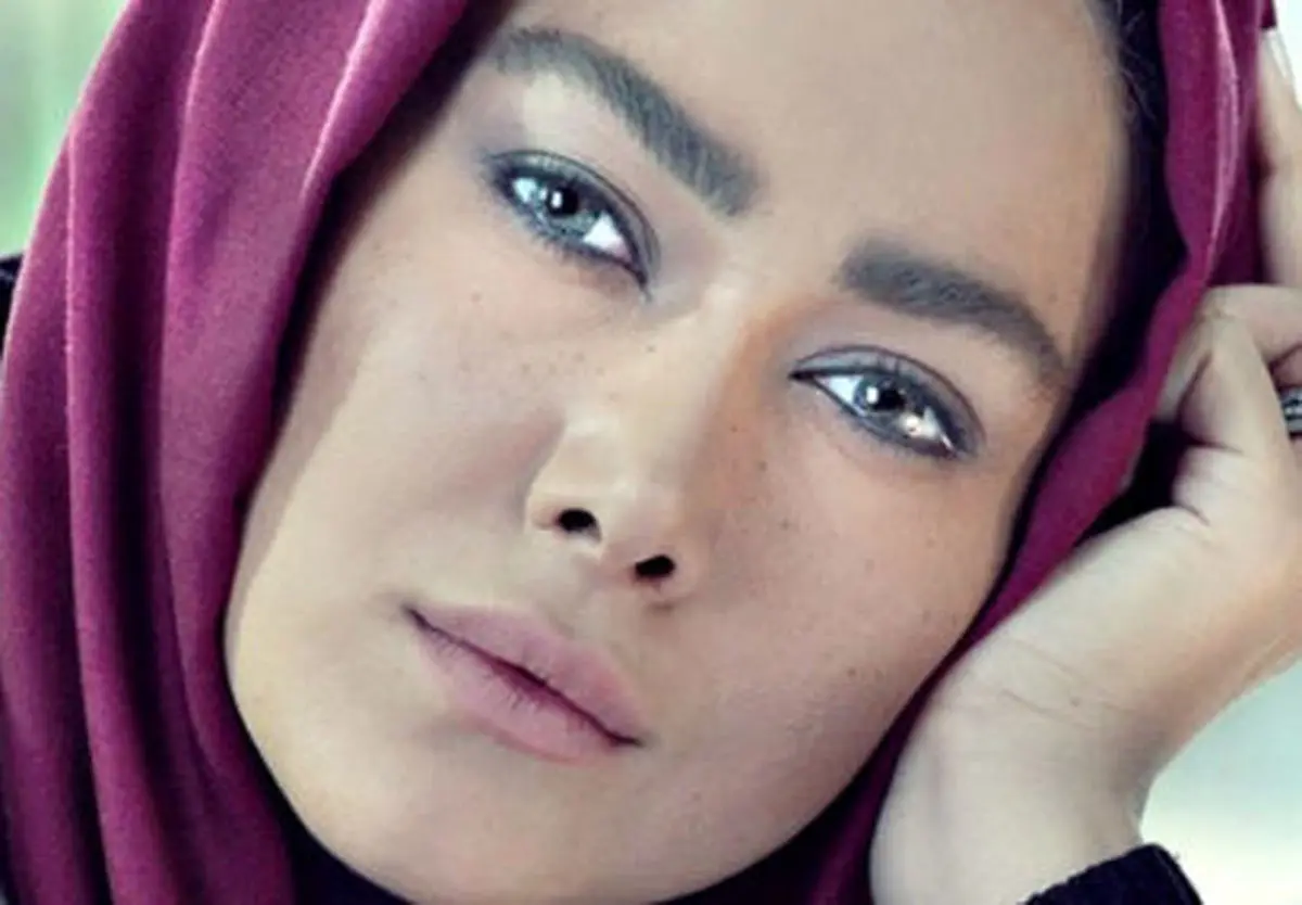 آفتاب گرفتن به سبک «آنا نعمتی»/ عکس