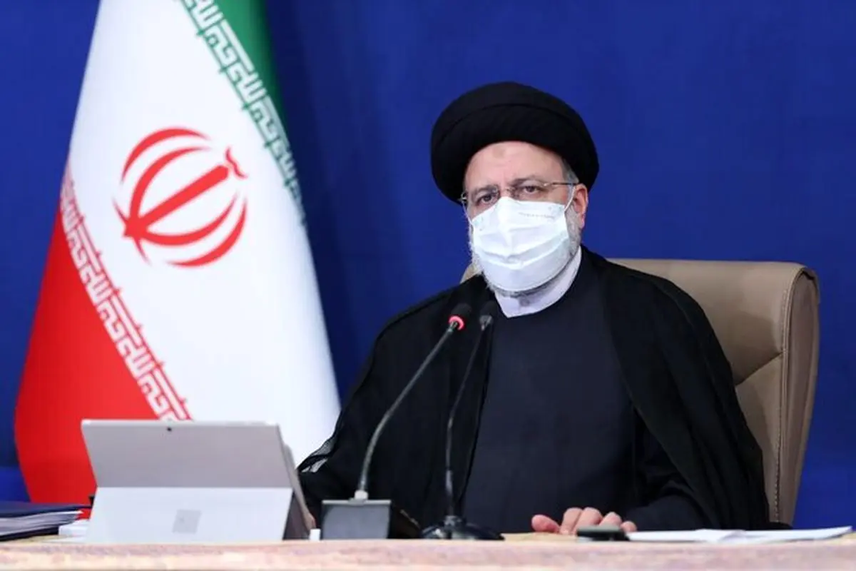 تاکید رئیسی بر اهتمام دولت برای ارتباط نزدیک با علما و فرهیختگان حوزه و دانشگاه