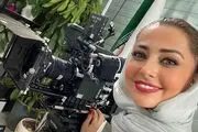 نفیسه روشن در کافه معروف/ عکس