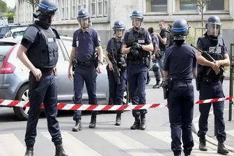 حمله مسلحانه با سلاح سرد در فرانسه سه زخمی بر جا گذاشت