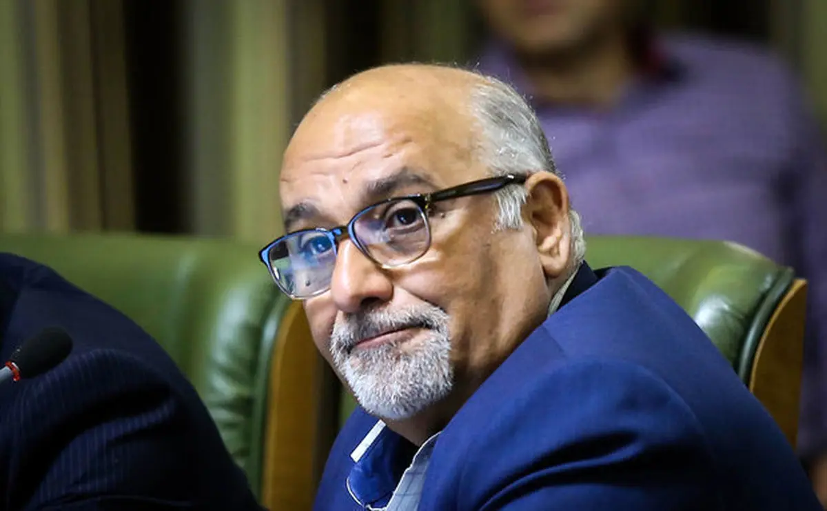 لغو طرح ترافیک باید با تعطیلی مترو همراه باشد