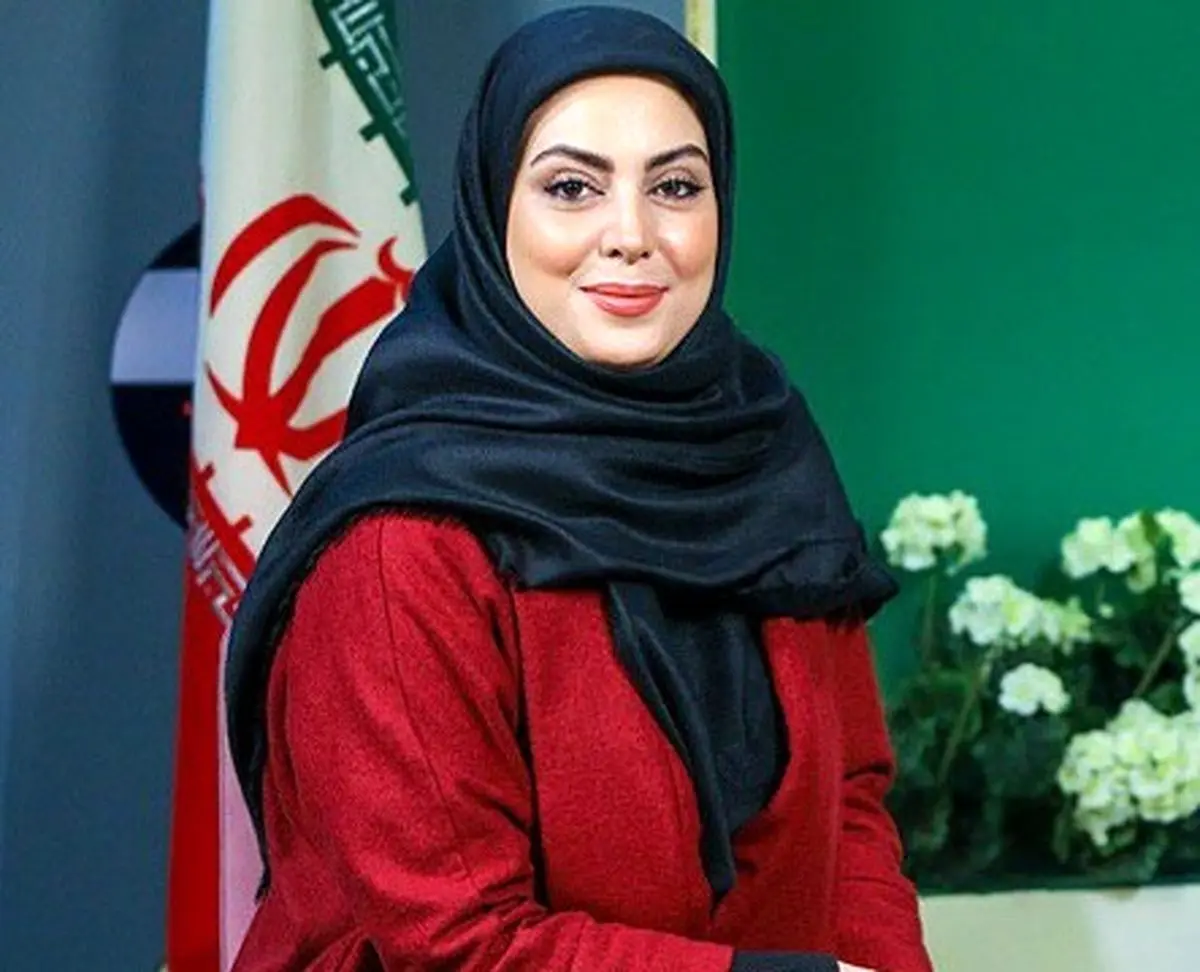 بازیگوشی های نیلوفر شهیدی در پارک /عکس