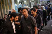 حضور بازیگر معروف در مراسم ترحیم پدر آقای مداح+ عکس