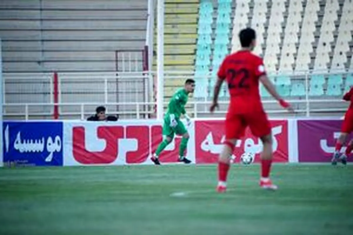 عواقب انتشار پوستر جنجالی از دروازهبان ازبکستان