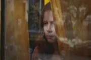 آغاز اکران « زنی پشت پنجره » از 24 اردیبهشت