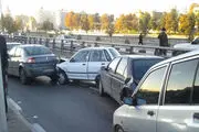  برخورد زنجیره ای اتوبوس و چند سواری 30 مصدوم برجای گذاشت
