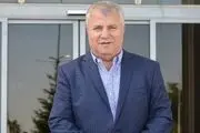 علی پروین: مامان‌نصرت مرا هیئتی کرد