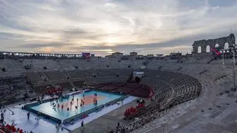 افتتاحیه والیبال قهرمانی اروپا در عمارت ۲۰۰۰ ساله
