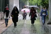 رگبار باران و وزش باد شدید در تهران
