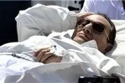 مبارک در میان تدابیر شدید امنیتی وارد زندان طره شد