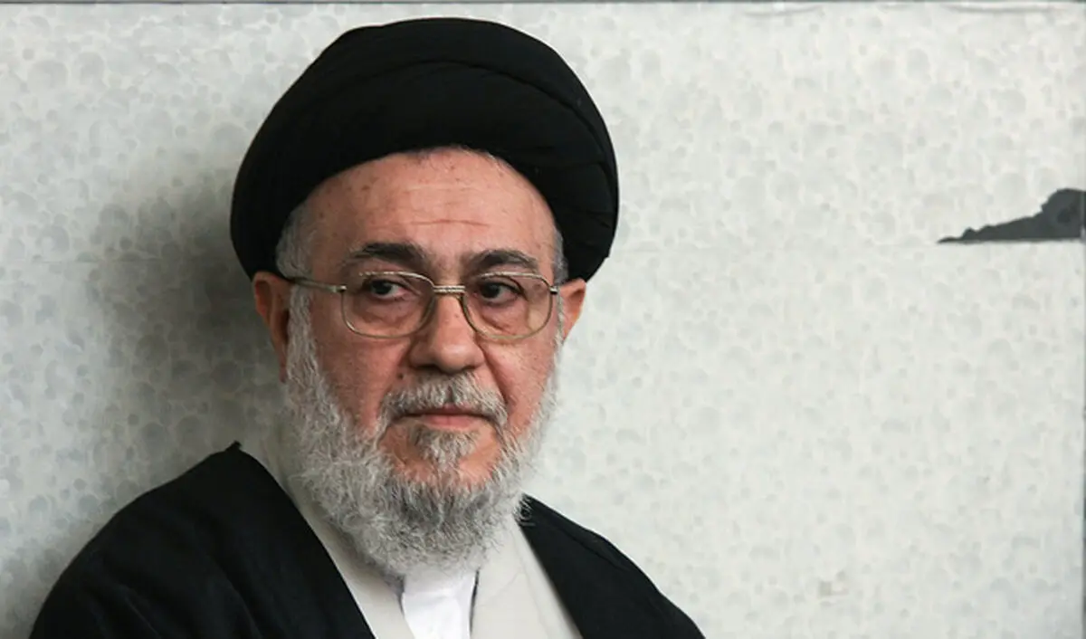آقای خوئینی‌ها! حداقل نصف عمر انقلاب در دست دولت‌های هم‌فکر شما بوده است
