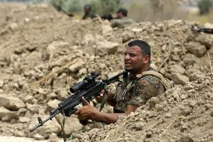 درگیری نیروهای بسیج مردمی عراق با داعش در مرز سوریه